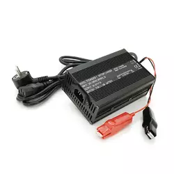 Зарядний пристрій для акумуляторів Li-ion 48V(54,6V),13S,5A, крокодили,135x90x50mm Зарядний пристрій для акумуляторів Li-ion 48V(54,6V),13S,5A, крокодили,135x90x50mm