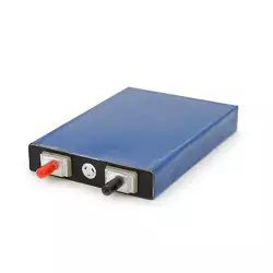 Осередок Vipow 3.2V 30AH для складання LiFePo4 акумуляторів, (100 x 21 x 142(165))) мм, Q12 Осередок Vipow 3.2V 30AH для складання LiFePo4 акумуляторів, (100 x 21 x 142(165))) мм, Q12