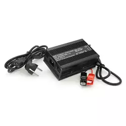 Зарядний пристрій для акумуляторів AGM 60V, 4A, + крокодили, 135x90x50mm Зарядний пристрій для акумуляторів AGM 60V, 4A, + крокодили, 135x90x50mm