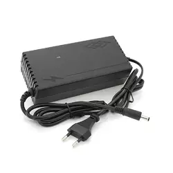 Зарядний пристрій для акумуляторів Li-ion 12V (12,6V),3S,8A,штекер 5,5х2,5мм, індикація Зарядний пристрій для акумуляторів Li-ion 12V (12,6V),3S,8A,штекер 5,5х2,5мм, індикація
