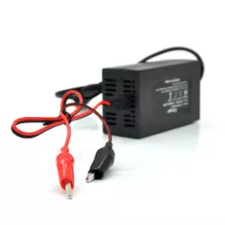 Зарядний пристрій для акумулятора з індикатором 12V / 1,5A , ОЕМ (110*59*40) 0,14кг Зарядний пристрій для акумулятора з індикатором 12V / 1,5A , ОЕМ (110*59*40) 0,14кг