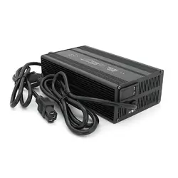 Зарядний пристрій для акумуляторів 36/48/60/72V, 20Ah, 1600W LED-індикація Зарядний пристрій для акумуляторів 36/48/60/72V, 20Ah, 1600W LED-індикація