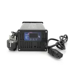 Зарядний пристрій для акумуляторів LiFePo4 48V(58,4V),16S,12A, штекер Triangle plug (T-tipe/C13/IEC). індикація, 220х122х86mm, 1.5kg Зарядний пристрій для акумуляторів LiFePo4 48V(58,4V),16S,12A, штекер Triangle plug (T-tipe/C13/IEC). індикація, 220х122х86mm, 1.5kg