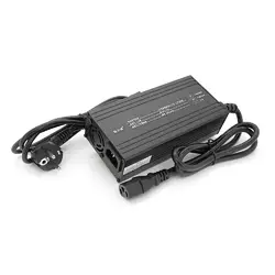 Зарядний пристрій для акумуляторів Li-ion 12V(12,6V),3S,15A,штекер Triangle plug (T-tipe/IEC/C13 N+L-) LED-індикація, 137x90x50mm Зарядний пристрій для акумуляторів Li-ion 12V(12,6V),3S,15A,штекер Triangle plug (T-tipe/IEC/C13 N+L-) LED-індикація, 137x90x50mm