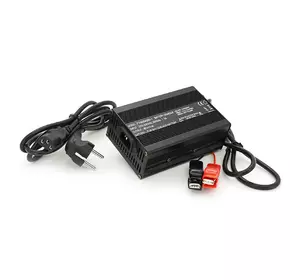 Зарядний пристрій для акумуляторів AGM 60V, 4A, + крокодили, 135x90x50mm Зарядний пристрій для акумуляторів AGM 60V, 4A, + крокодили, 135x90x50mm