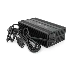 Зарядний пристрій для акумуляторів 36/48/60/72V, 15Ah, 1300W, LED-індикація Зарядний пристрій для акумуляторів 36/48/60/72V, 15Ah, 1300W, LED-індикація
