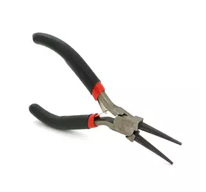 Круглогубці Voltronic, 4,5-дюймові, чорно-червоні ручки, 120мм Круглогубці Voltronic, 4,5-дюймові, чорно-червоні ручки, 120мм