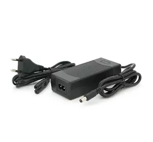 Зарядний пристрій HB для акумуляторів Li-ion 16.8V2A,4S,штекер 5,5*2.1,з індикацією,BOX Зарядний пристрій HB для акумуляторів Li-ion 16.8V2A,4S,штекер 5,5*2.1,з індикацією,BOX