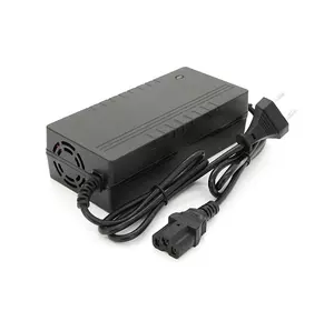 Зарядний пристрій для акумуляторів Li-ion 16,8V,4S,10A,штекер Triangle plug (T-tipe/IEC/C13 N+L-) Зарядний пристрій для акумуляторів Li-ion 16,8V,4S,10A,штекер Triangle plug (T-tipe/IEC/C13 N+L-)