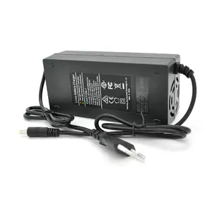 Зарядний пристрій Jinyi для акумуляторів LiFePO4 12V(14,6V),4S,5A,штекер 5,5,з індикацією,BOX Зарядний пристрій Jinyi для акумуляторів LiFePO4 12V(14,6V),4S,5A,штекер 5,5,з індикацією,BOX