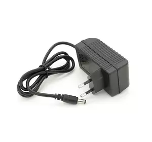 Зарядний пристрій для акумуляторів Li-ion 4.2V2.5A,штекер 5.5*2.5,87x46x42mm Зарядний пристрій для акумуляторів Li-ion 4.2V2.5A,штекер 5.5*2.5,87x46x42mm